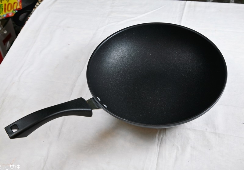 炒菜鍋哪種好用 怎樣挑選炒菜鍋 炒菜鍋哪種好用 怎樣挑選炒菜鍋