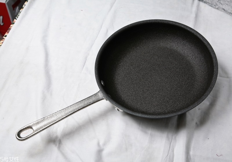 炒菜鍋哪種好用 怎樣挑選炒菜鍋 炒菜鍋哪種好用 怎樣挑選炒菜鍋