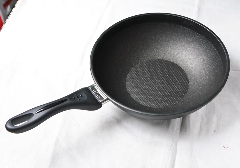 炒菜鍋哪種好用 怎樣挑選炒菜鍋 炒菜鍋哪種好用 怎樣挑選炒菜鍋