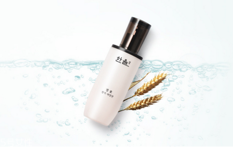 潤膚露可以代替乳液嗎 好用的水乳品牌推薦 潤膚露可以代替乳液嗎 好用的水乳品牌推薦