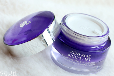 乳液和面霜的正確使用方法 日?；A(chǔ)護膚