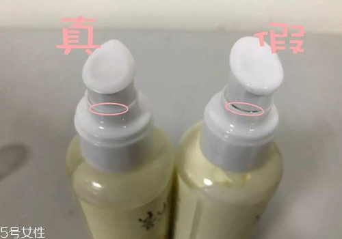 春雨水乳真假辨別對(duì)比圖 春雨水乳適合的年齡段 春雨水乳真假辨別對(duì)比圖 春雨水乳適合的年齡段