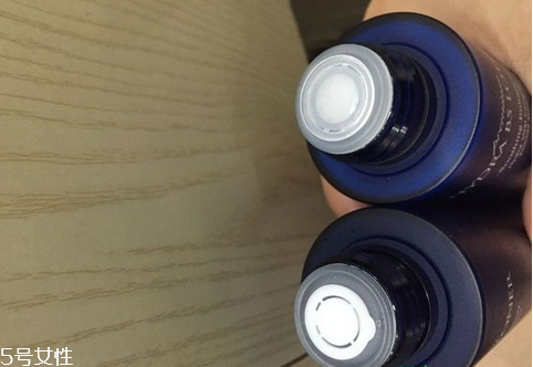 ahc水乳怎么辨別真假 真假對(duì)比圖片 ahc水乳怎么辨別真假 真假對(duì)比圖片