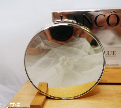 香奈兒和蘭蔻氣墊哪個(gè)好？果凍氣墊vs菁純氣墊