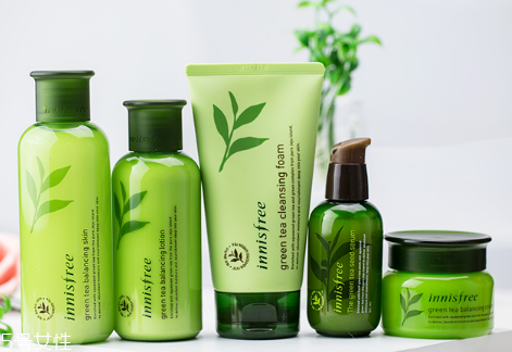 ahc和悅詩風(fēng)吟水乳哪個好 護膚品要適合自己 ahc和悅詩風(fēng)吟水乳哪個好 護膚品要適合自己