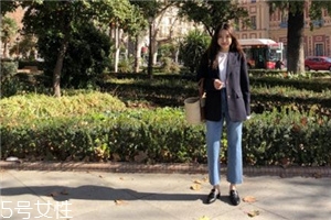 直筒牛仔褲配什么鞋？屬于你的非凡腔調(diào)