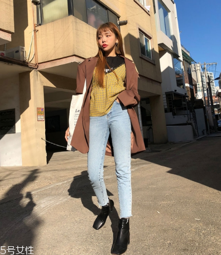 直筒牛仔褲配什么鞋？屬于你的非凡腔調(diào)