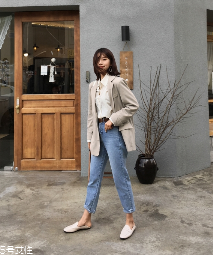 直筒牛仔褲配什么鞋？屬于你的非凡腔調(diào)