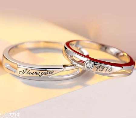 婚戒可以戴右手嗎？沒(méi)有明確的規(guī)定