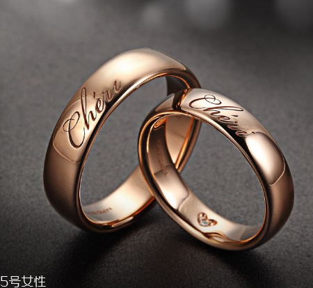 婚戒可以戴右手嗎？沒(méi)有明確的規(guī)定