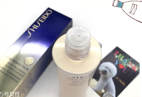 資生堂悅薇水乳清爽和滋潤的區(qū)別 按膚質(zhì)選擇 資生堂悅薇水乳清爽和滋潤的區(qū)別 按膚質(zhì)選擇