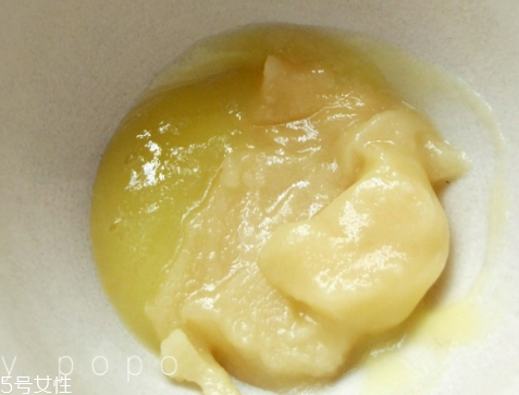 蜂王漿是什么味道？辣味跟酸味