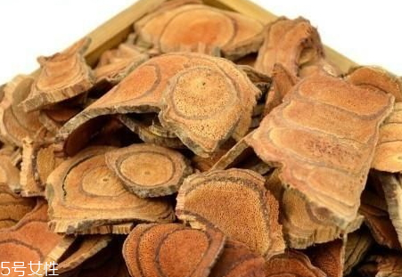 白芷和三七能一起吃嗎 可以一起使用 白芷和三七能一起吃嗎 可以一起使用