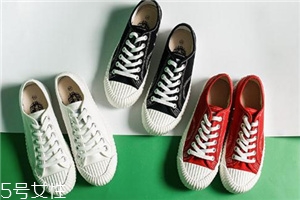 帆布鞋適合夏天穿嗎？任何時候都可以穿