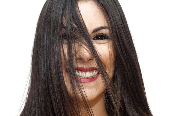 免洗護(hù)發(fā)素會對頭發(fā)有害嗎？免洗護(hù)發(fā)素相當(dāng)于護(hù)發(fā)油