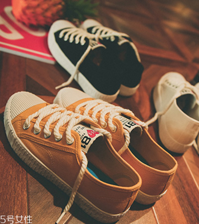 帆布鞋后跟磨腳怎么辦？磨腳要趕緊處理