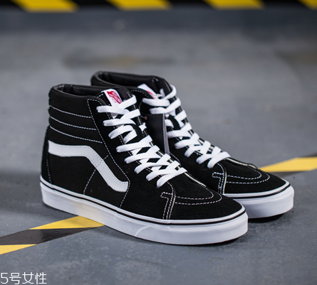 帆布鞋鞋幫發(fā)黃怎么辦？帆布鞋鞋幫要仔細清洗