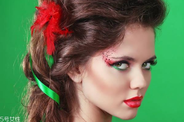 護(hù)發(fā)素沒(méi)洗干凈會(huì)怎樣？護(hù)發(fā)素殘留會(huì)導(dǎo)致脫發(fā)嗎？