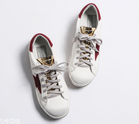 板鞋能爬山嗎？對腳不好