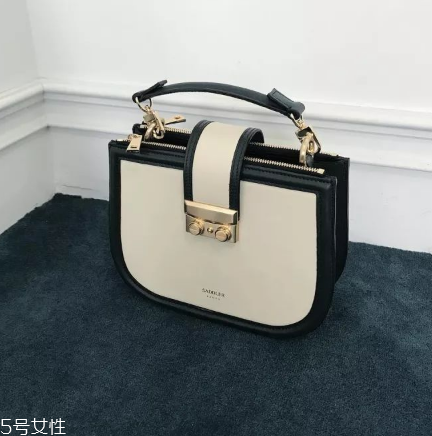 saddler seoul是什么牌子？終于不用撞包了