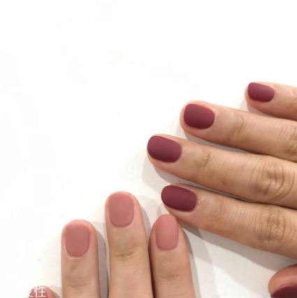 涂一次指甲油多久卸掉？最好是半個(gè)月卸掉