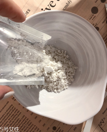 奧倫納素冰白面膜和thann紫蘇面膜哪個(gè)好用 泰國網(wǎng)紅面膜 奧倫納素冰白面膜和thann紫蘇面膜哪個(gè)好用 泰國網(wǎng)紅面膜