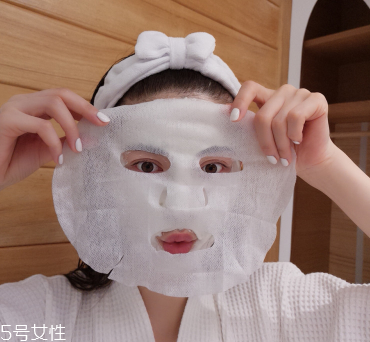 奧倫納素冰白面膜和thann紫蘇面膜哪個(gè)好用 泰國網(wǎng)紅面膜 奧倫納素冰白面膜和thann紫蘇面膜哪個(gè)好用 泰國網(wǎng)紅面膜