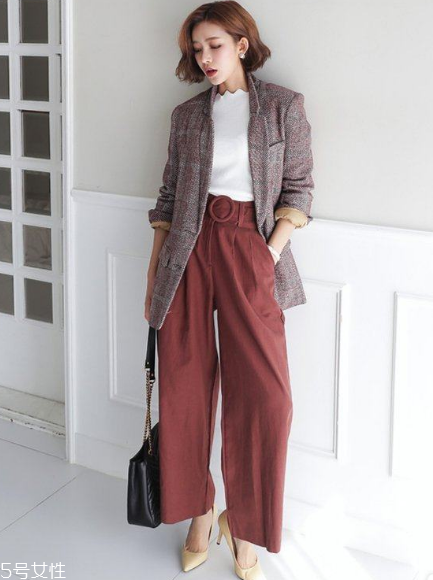 西裝外套搭配什么褲子？百搭又有范