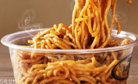 車仔面和方便面的區(qū)別 車仔面和方便面的區(qū)別