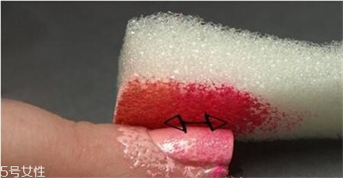 可撕指甲油哪個(gè)牌子好？女神都愛(ài)的六款健康指甲油