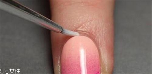 可撕指甲油哪個(gè)牌子好？女神都愛(ài)的六款健康指甲油