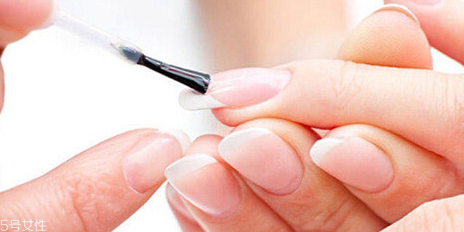 新娘美甲需要哪些工具？新娘美甲diy全攻略