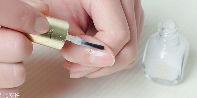 新娘美甲需要哪些工具？新娘美甲diy全攻略