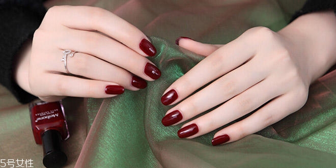 新娘美甲需要哪些工具？新娘美甲diy全攻略