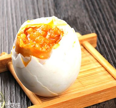 咸鴨蛋是腌制食品嗎？做法是腌制