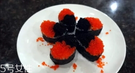 蟹籽壽司是真蟹籽嗎？認(rèn)真你就輸了