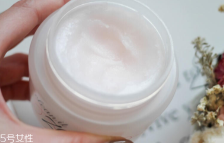 卸妝膏用卸妝棉嗎？5款好用卸妝膏大PK