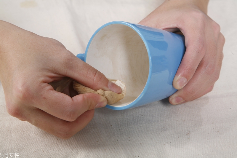 雞蛋護膚方法 怎么用雞蛋護膚 雞蛋護膚方法 怎么用雞蛋護膚