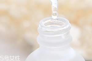 原液和精油的區(qū)別和使用順序 原液和精油的區(qū)別和使用順序