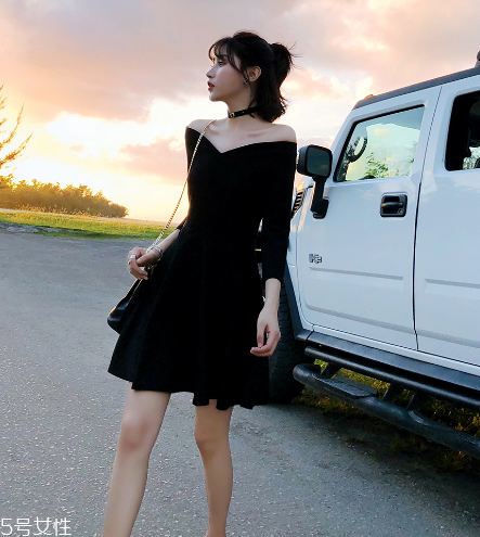 什么款式的裙子不會過時？這三款衣柜必備