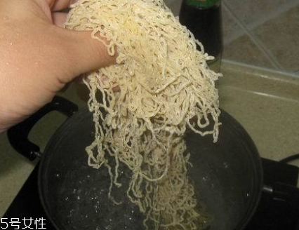 云吞面怎么煮好吃？廣東特色小吃