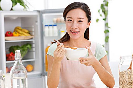 40歲女性適合什么牌子護(hù)膚品 教你延緩衰老 40歲女性適合什么牌子護(hù)膚品 教你延緩衰老