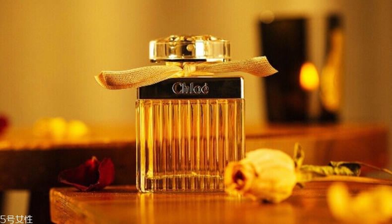 約會(huì)噴什么香水？3款香水給愛情加點(diǎn)催化劑