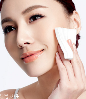 化妝棉和卸妝棉可以重復(fù)用嗎 化妝棉的使用壽命 化妝棉和卸妝棉可以重復(fù)用嗎 化妝棉的使用壽命