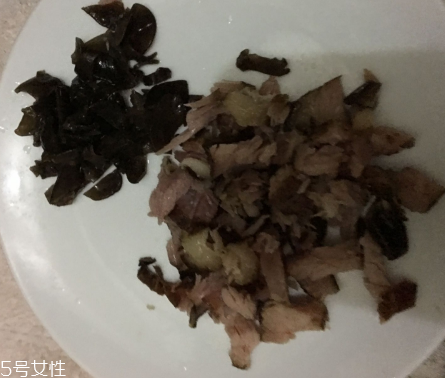 煙熏臘肉怎么保存？通風(fēng)處保存