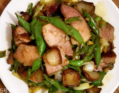 煙熏臘肉會(huì)致癌嗎？別大量吃就行