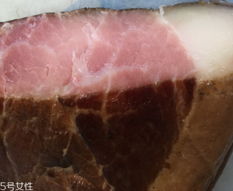 煙熏臘肉會(huì)致癌嗎？別大量吃就行