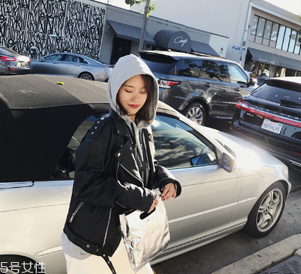 皮衣翻新多少錢(qián)？皮衣翻新并不貴