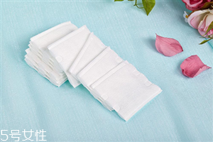 化妝棉可以洗臉嗎 洗臉選擇這種化妝棉好 化妝棉可以洗臉嗎 洗臉選擇這種化妝棉好