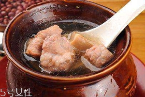 天麻能和蘿卜一起吃嗎 可以一起燉排骨湯 天麻能和蘿卜一起吃嗎 可以一起燉排骨湯